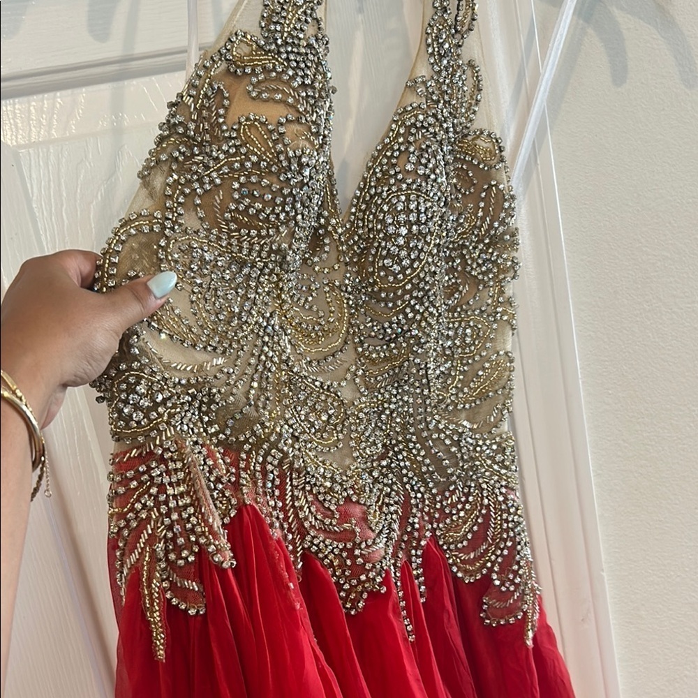 NWOT Mac Duggal Red and Gold bejewled Embellished Gown Pageant Dress Sz 4